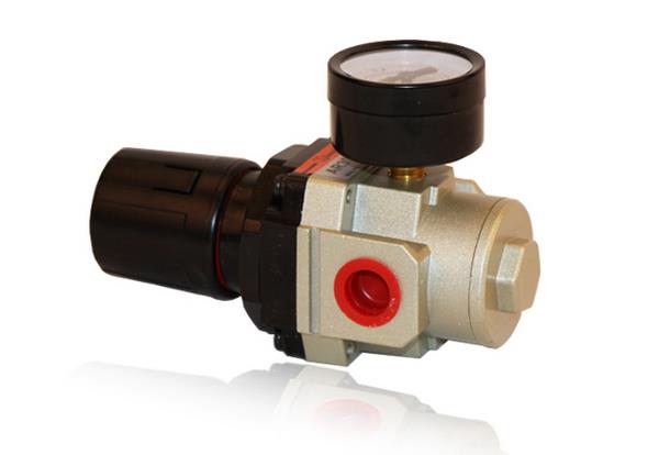 減壓閥.jpg 減壓閥.jpg